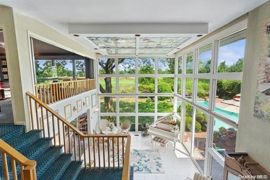 30 Thixton Drive Hewlett Harbor, NY 11557