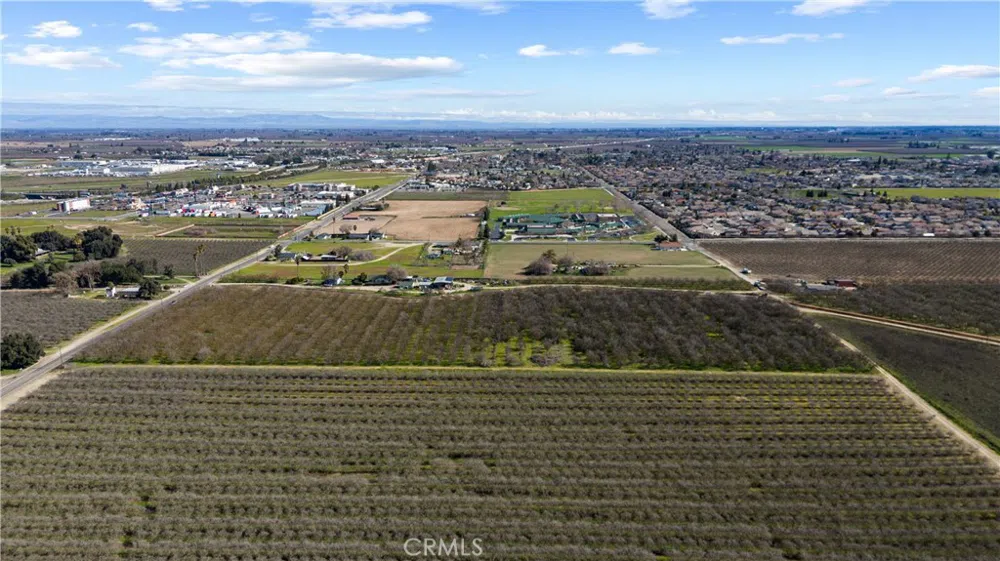 14127 Vinewood Avenue Livingston, CA 95334