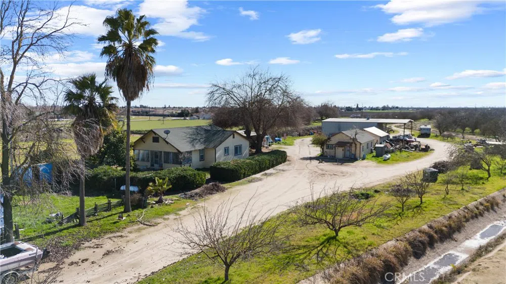 14127 Vinewood Avenue Livingston, CA 95334