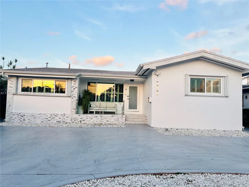 7549 Adventure Ave North Bay Village, FL 33141