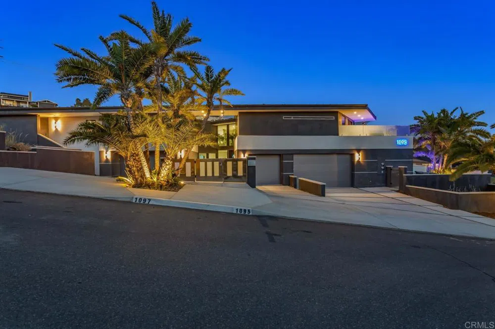 1095 Hoover Street Carlsbad, CA 92008