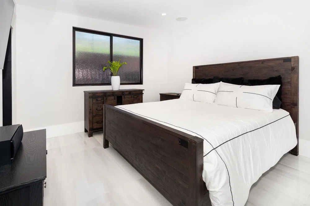 1095 Hoover Street Carlsbad, CA 92008