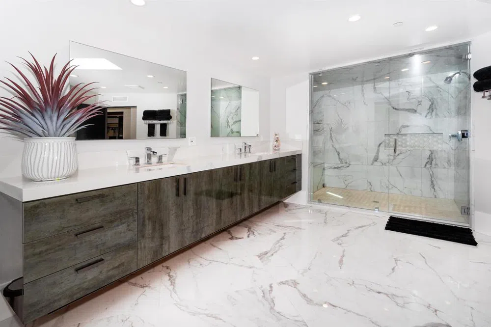 1095 Hoover Street Carlsbad, CA 92008