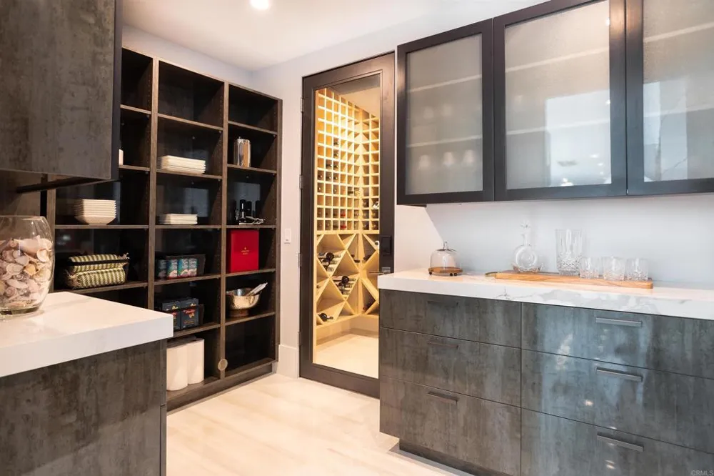 1095 Hoover Street Carlsbad, CA 92008