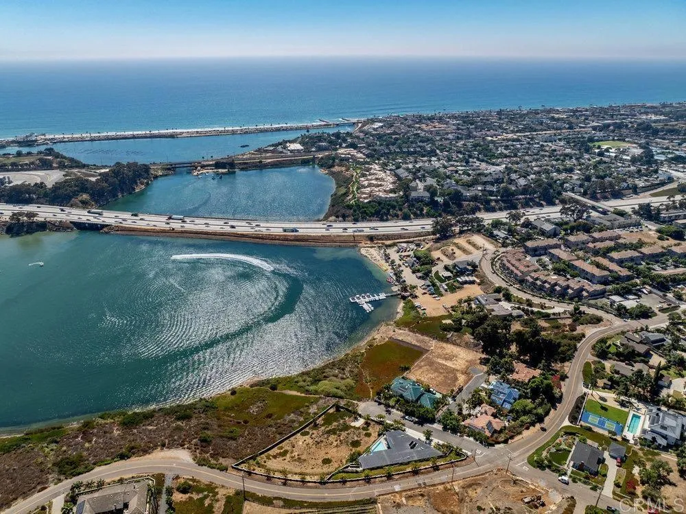 1095 Hoover Street Carlsbad, CA 92008