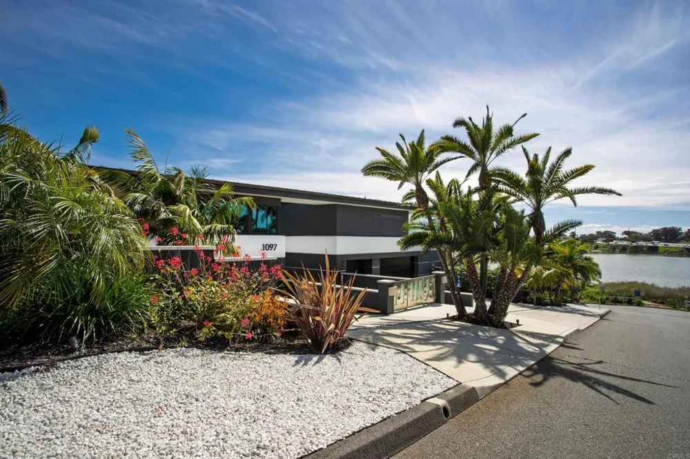 1095 Hoover Street Carlsbad, CA 92008