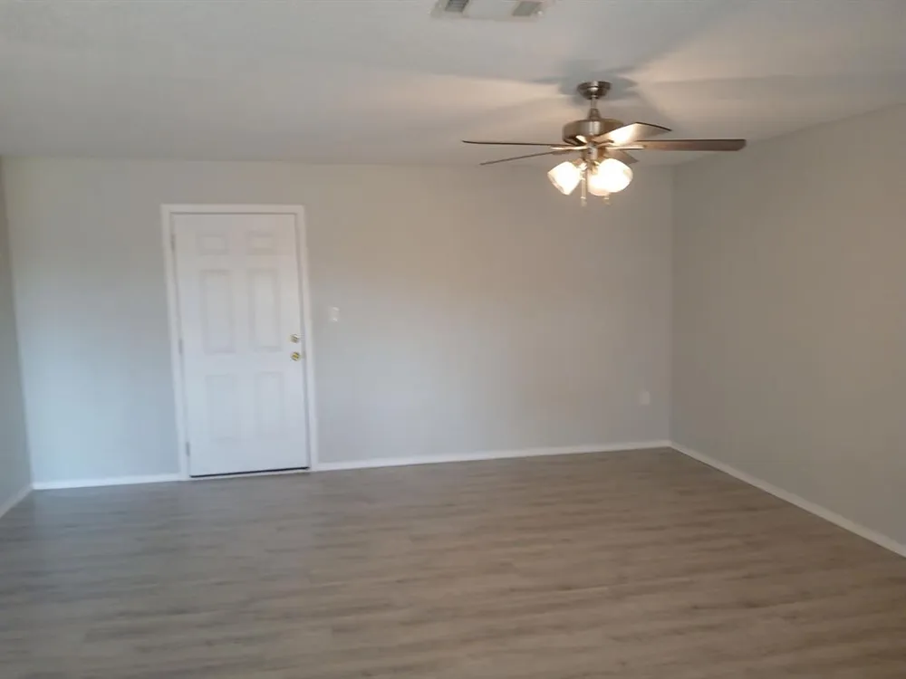 19088 US Hwy 82 Avery, TX 75554