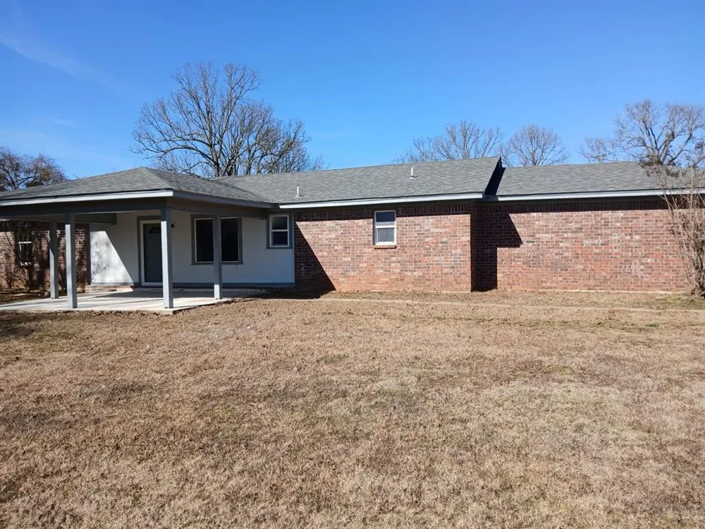 19088 US Hwy 82 Avery, TX 75554