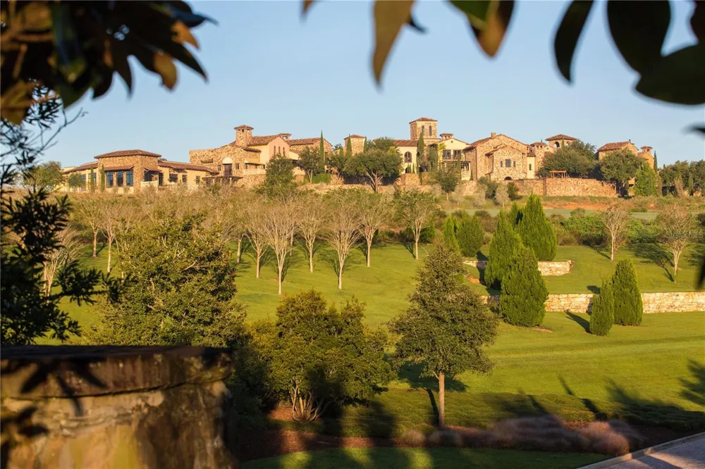 16626 BOLSENA DRIVE Bella Collina, FL 34756