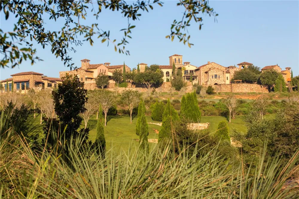 16626 BOLSENA DRIVE Bella Collina, FL 34756