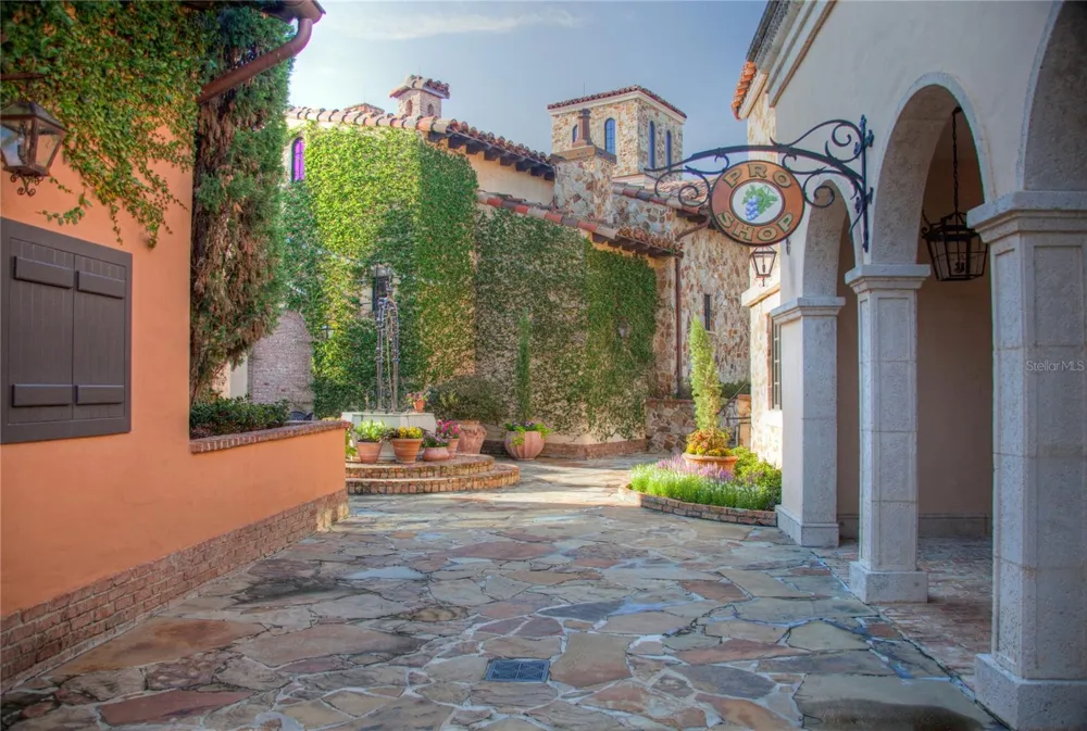 16626 BOLSENA DRIVE Bella Collina, FL 34756