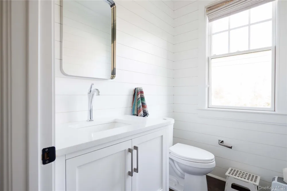 2415 Cox Neck Road Mattituck, NY 11952