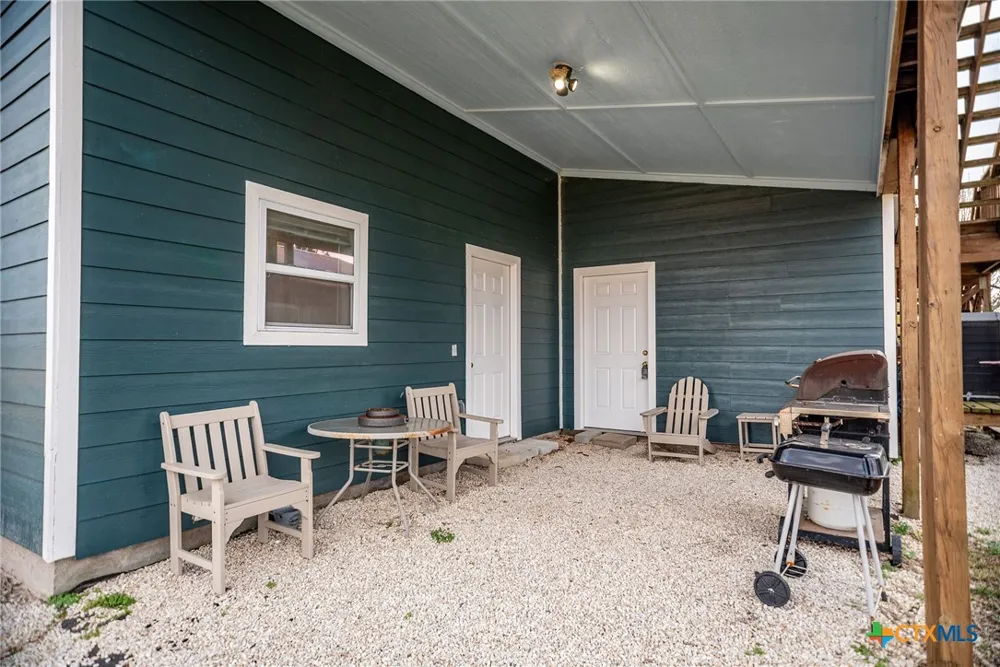 19 Dewberry Lane Seadrift, TX 77983