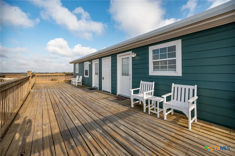 19 Dewberry Lane Seadrift, TX 77983