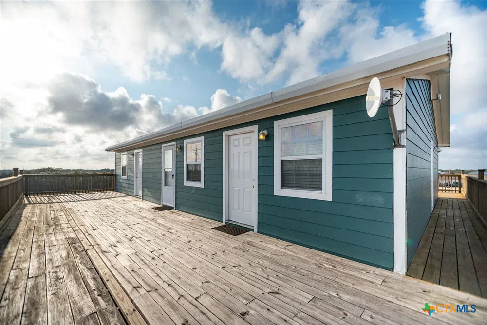 19 Dewberry Lane Seadrift, TX 77983
