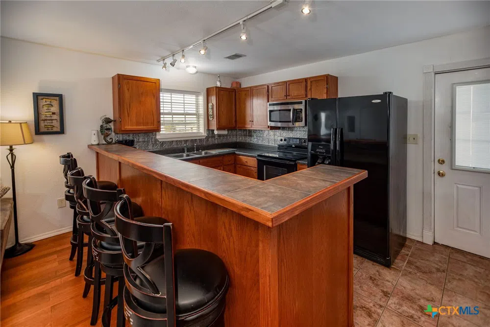 19 Dewberry Lane Seadrift, TX 77983