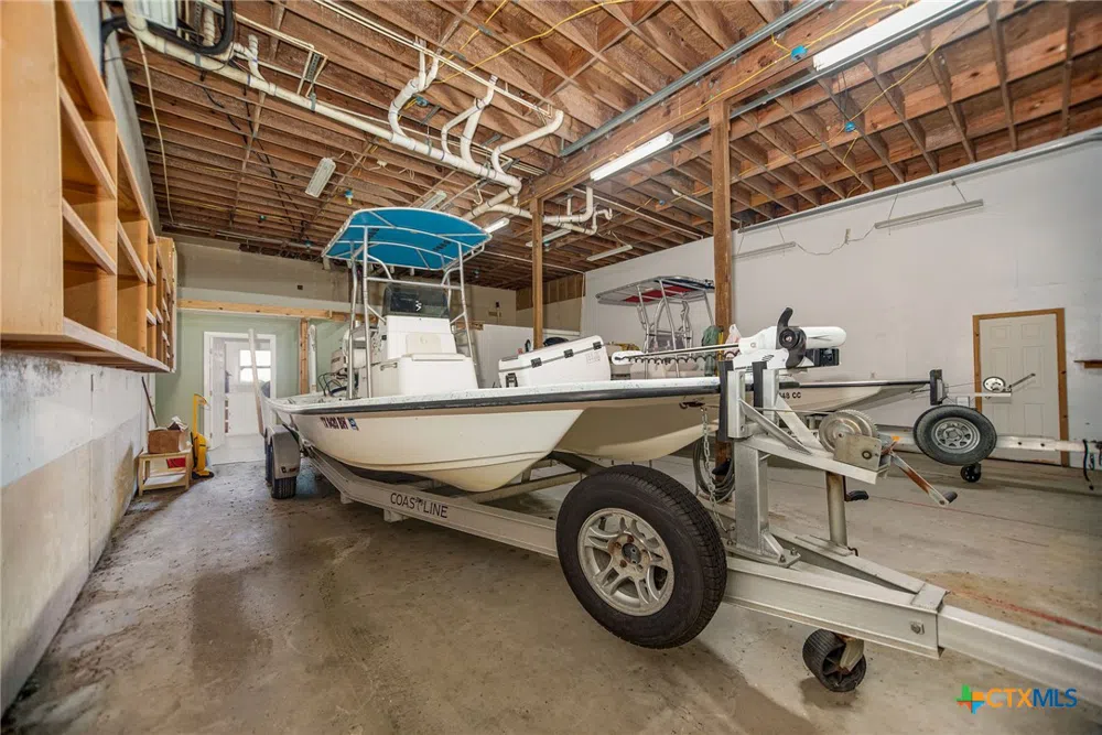 19 Dewberry Lane Seadrift, TX 77983