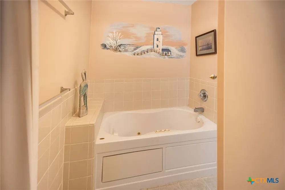 19 Dewberry Lane Seadrift, TX 77983