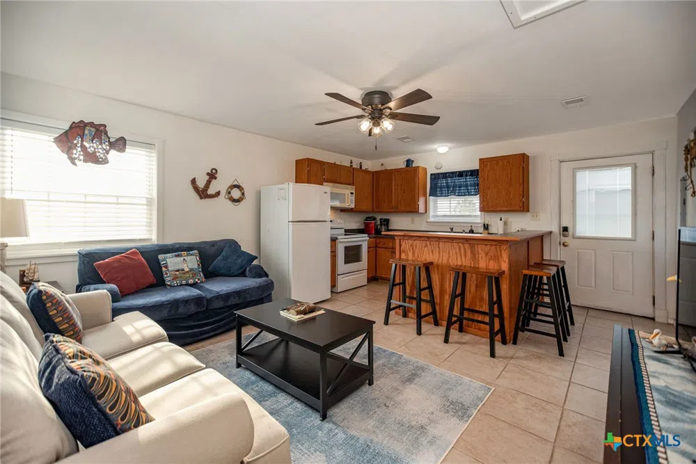 19 Dewberry Lane Seadrift, TX 77983
