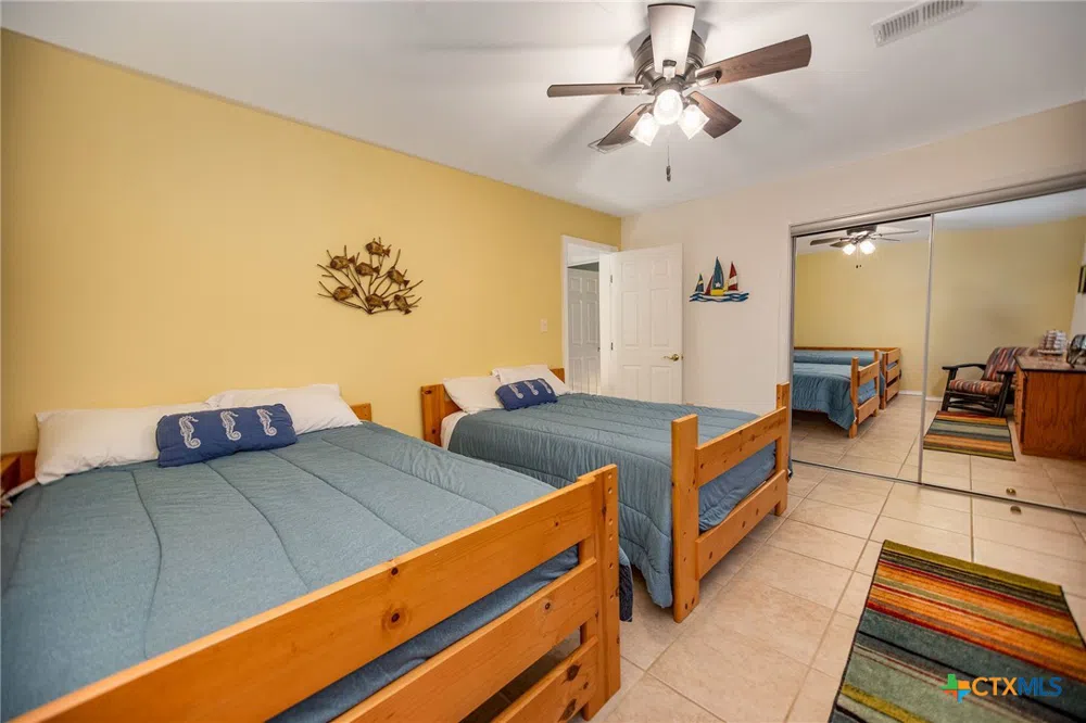 19 Dewberry Lane Seadrift, TX 77983
