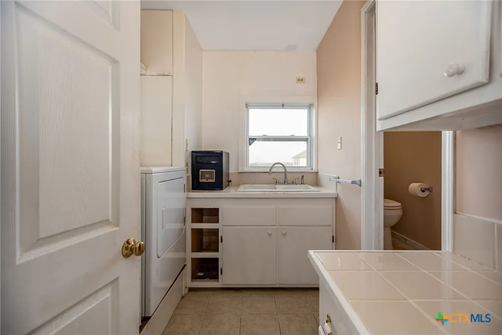 19 Dewberry Lane Seadrift, TX 77983
