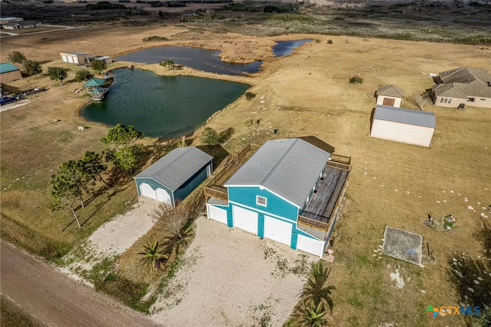 19 Dewberry Lane Seadrift, TX 77983