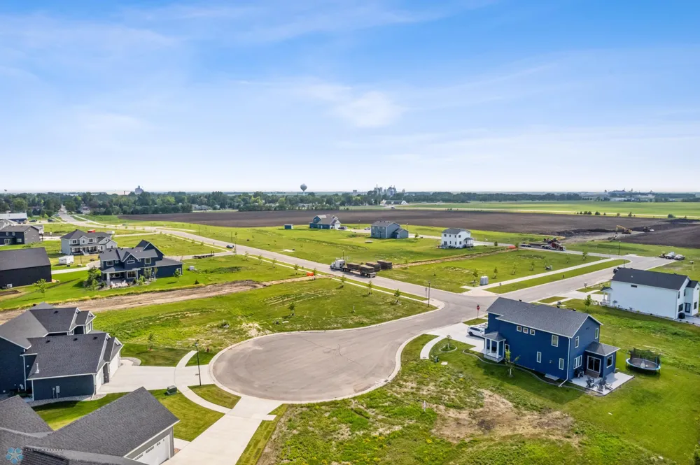 519 8TH STREET Casselton, ND 58012