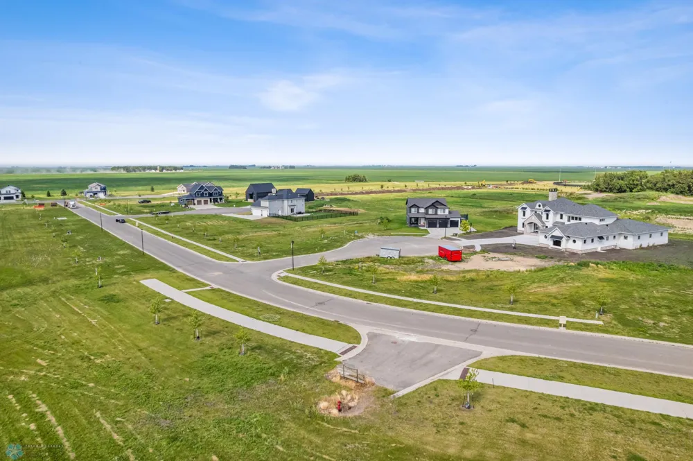 725 5TH AVENUE Casselton, ND 58012