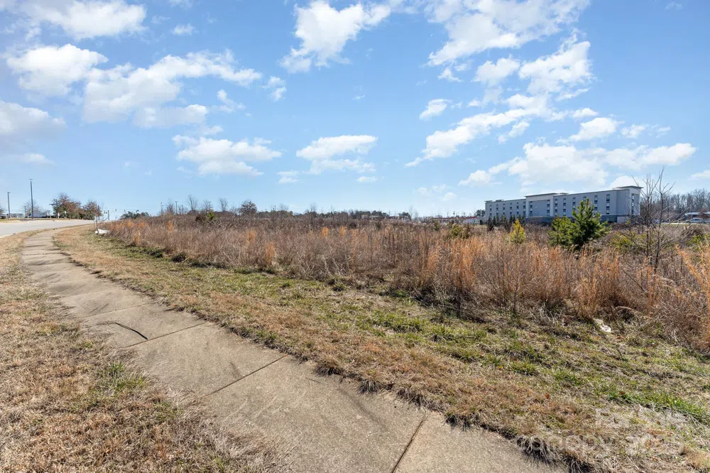 0 Hampton Plaza Drive Kernersville, NC 27284