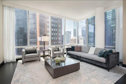 157 W 57th Street #33E