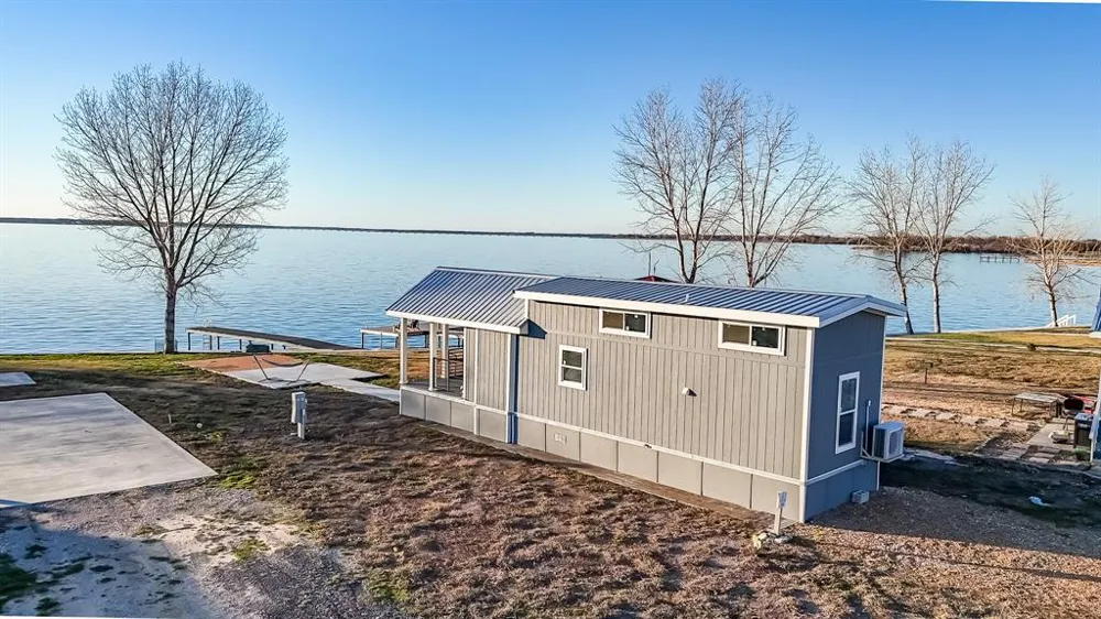 6422 Peninsula Road Kerens, TX 75144