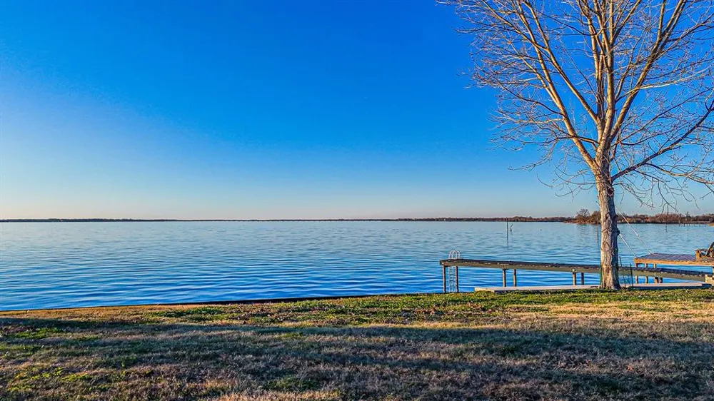 6422 Peninsula Road Kerens, TX 75144