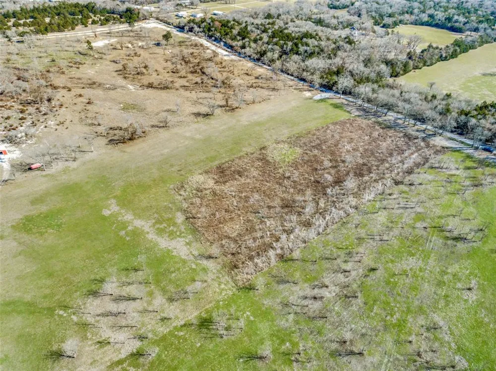 2023 Joe Davis Road Whitewright, TX 75491