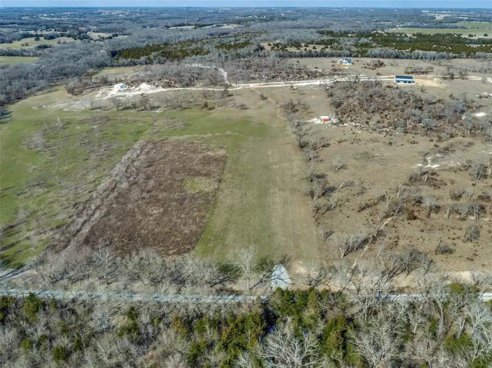 2023 Joe Davis Road Whitewright, TX 75491