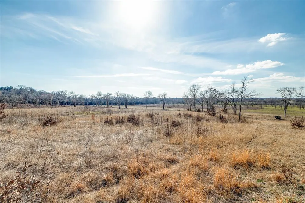 2023 Joe Davis Road Whitewright, TX 75491