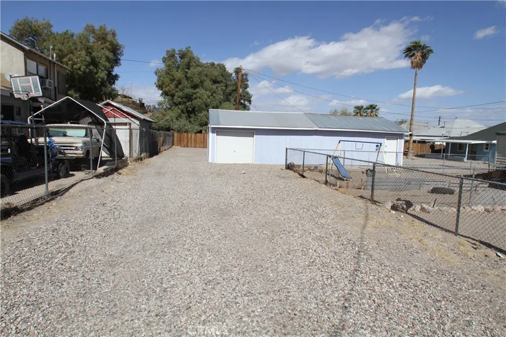 412 D STREET Needles, CA 92363