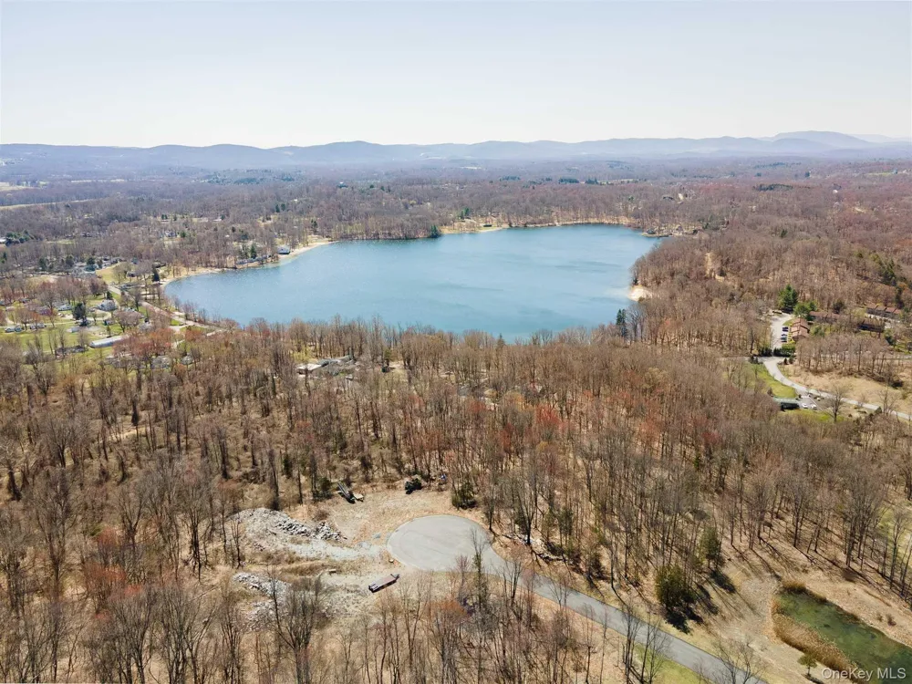 Stonecrest Lot #18 Court Hopewell Junction, NY 
