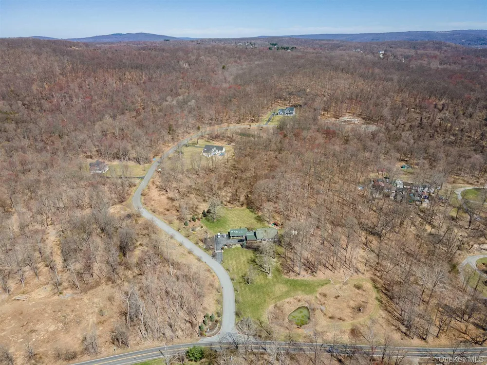 Stonecrest Lot #19 Court Hopewell Junction, NY 12533