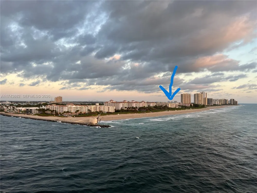 125 Ocean Ave #402 Palm Beach Shores, FL 33404
