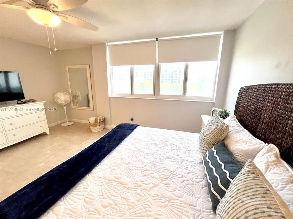 125 Ocean Ave #402 Palm Beach Shores, FL 33404