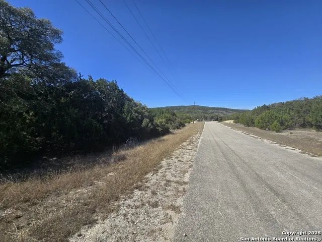 457 COUNTY ROAD 2767 Mico, TX 78056