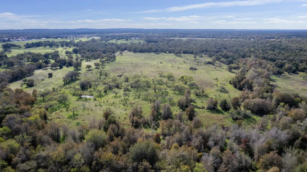 221 Old Waelder Road Flatonia, TX 78941