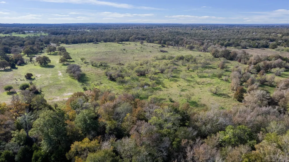 221 Old Waelder Road Flatonia, TX 78941