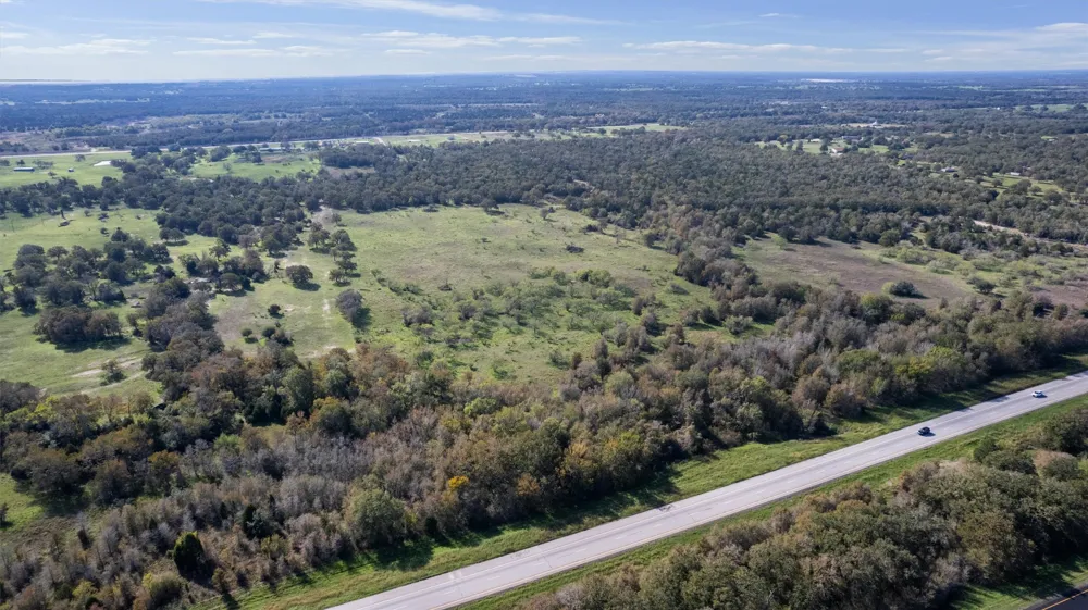221 Old Waelder Road Flatonia, TX 78941
