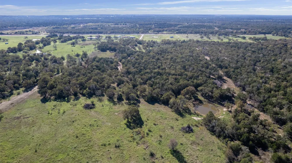 221 Old Waelder Road Flatonia, TX 78941