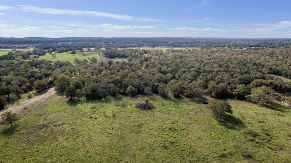221 Old Waelder Road Flatonia, TX 78941