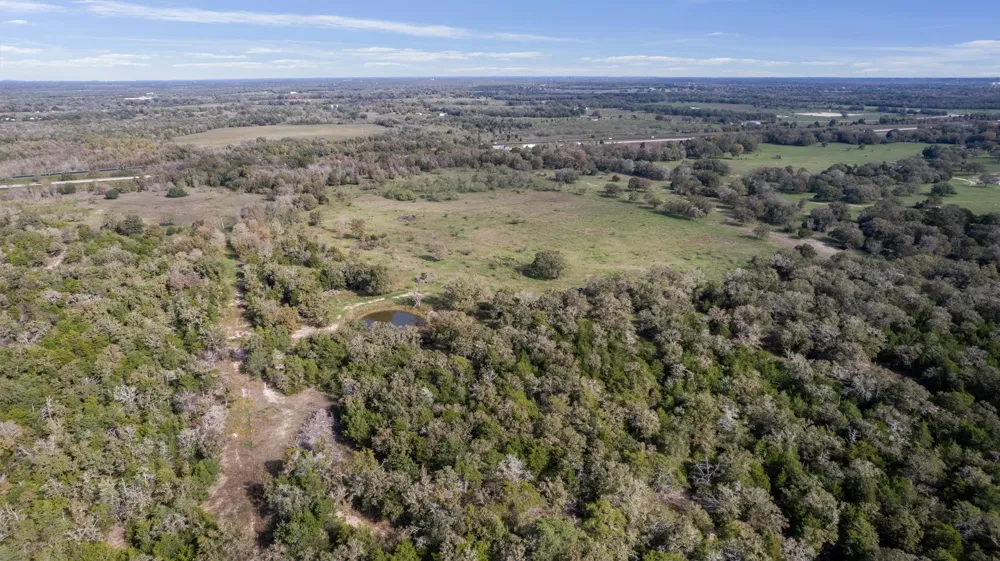 221 Old Waelder Road Flatonia, TX 78941