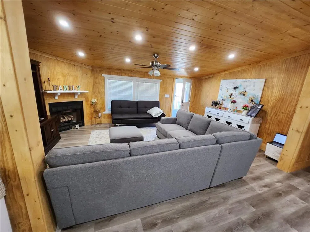 325 Scataway Road Hiawassee, GA 30546