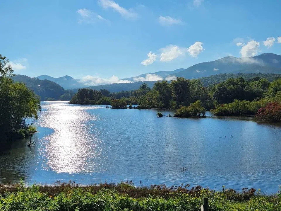 325 Scataway Road Hiawassee, GA 30546