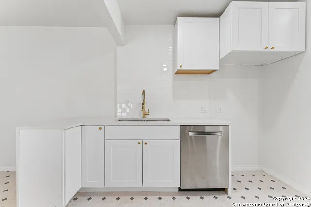 611 KIRK PL San Antonio, TX 78225